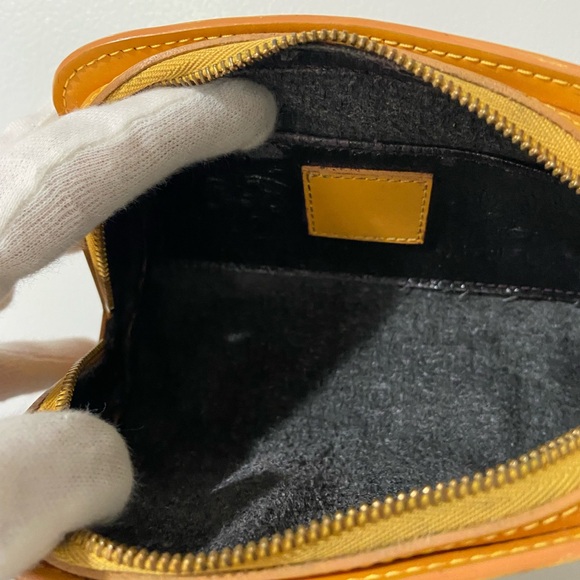 Louis Vuitton GUC Dauphine Cosmetic Pouch Yellow EPI Leather - Picture 9 of 13